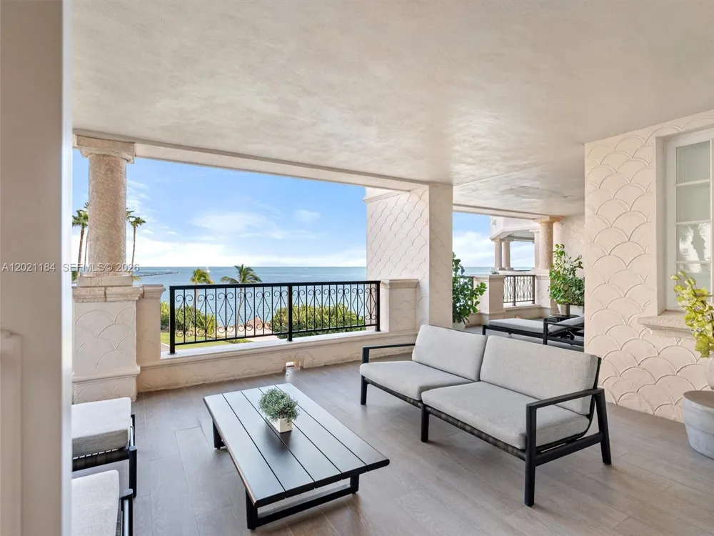 7431 Fisher Island Dr #7431 Miami Beach, FL 33109