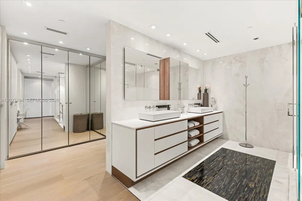7431 Fisher Island Dr #7431 Miami Beach, FL 33109