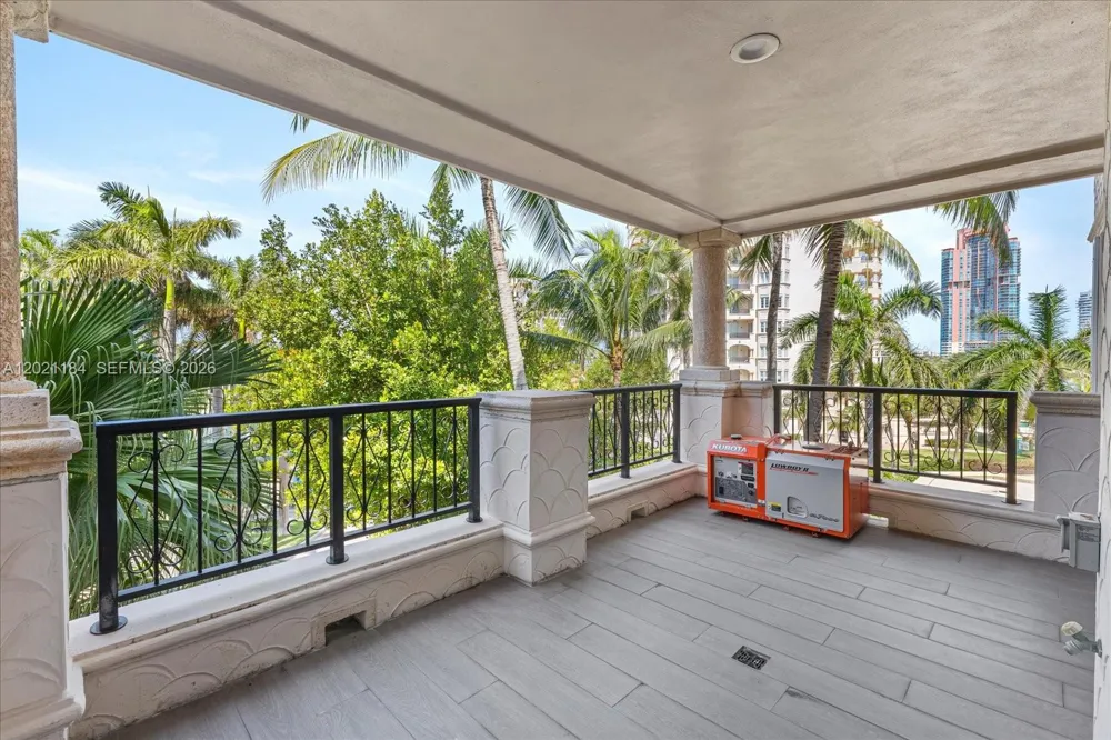 7431 Fisher Island Dr #7431 Miami Beach, FL 33109