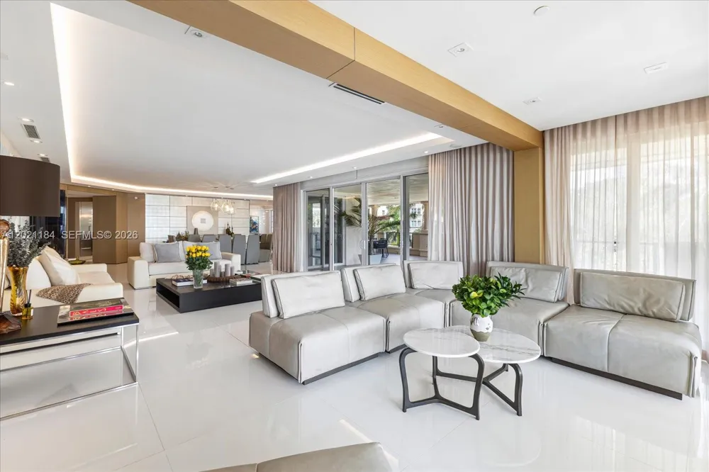 7431 Fisher Island Dr #7431 Miami Beach, FL 33109