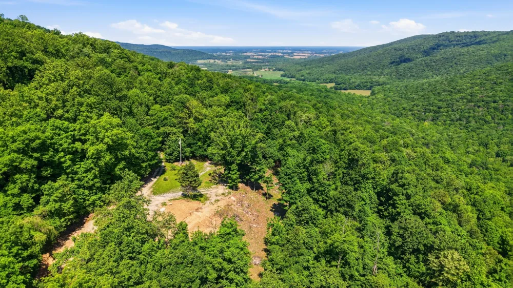 6879 SR 108 Rd Morrison, TN 37357