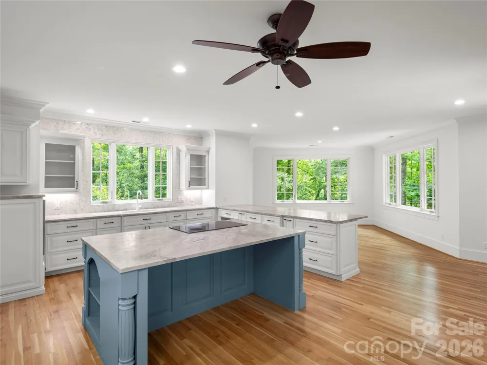 672 Walnut Valley Parkway Arden, NC 28704