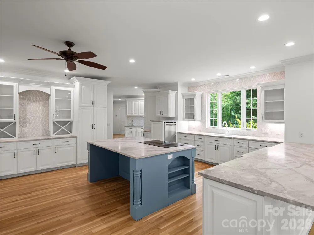 672 Walnut Valley Parkway Arden, NC 28704