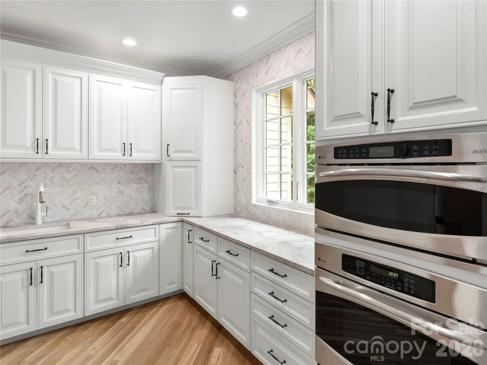 672 Walnut Valley Parkway Arden, NC 28704