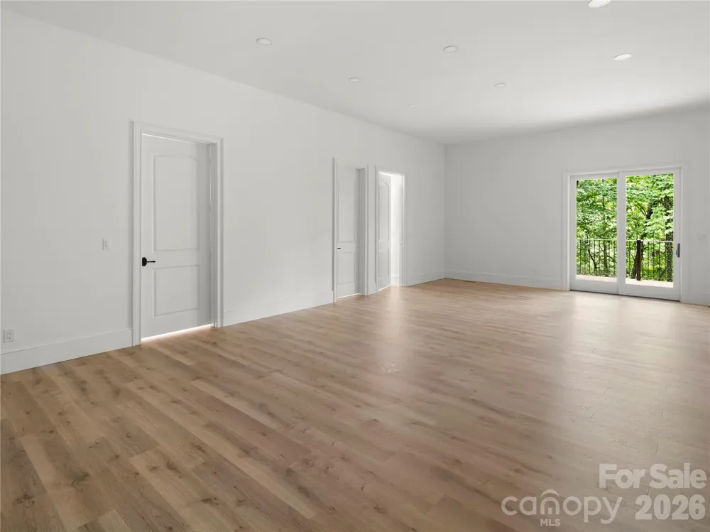 672 Walnut Valley Parkway Arden, NC 28704