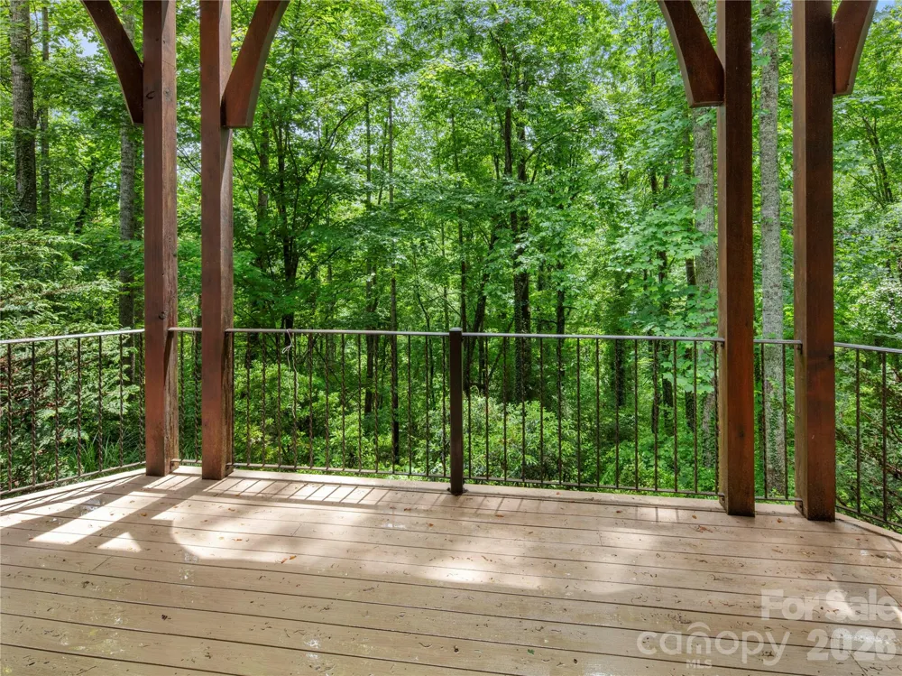 672 Walnut Valley Parkway Arden, NC 28704