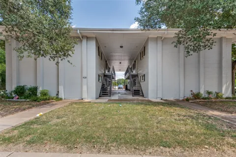 428 Dallas Avenue