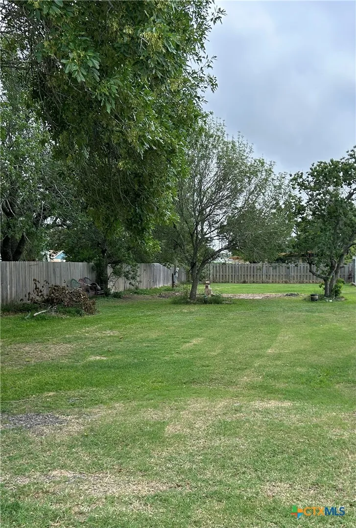 1201 W Broadway Avenue Seadrift, TX 77983