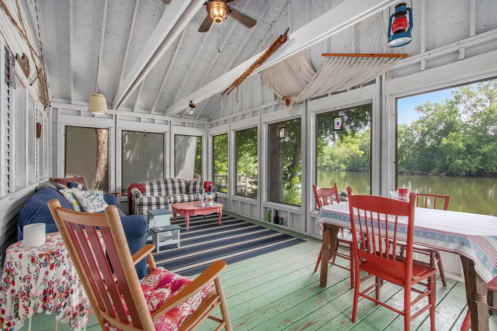 14931 Bachelor Island Buchanan, MI 49107