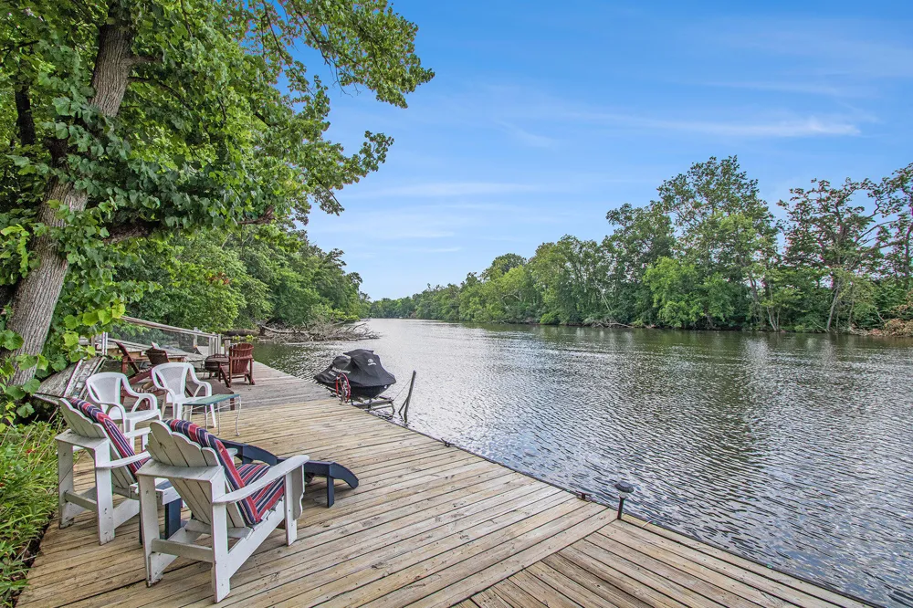 14931 Bachelor Island Buchanan, MI 49107