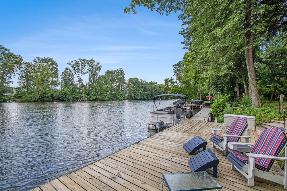 14931 Bachelor Island Buchanan, MI 49107
