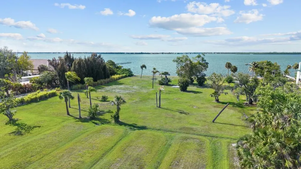 26014 SHORE DRIVE Punta Gorda, FL 33950
