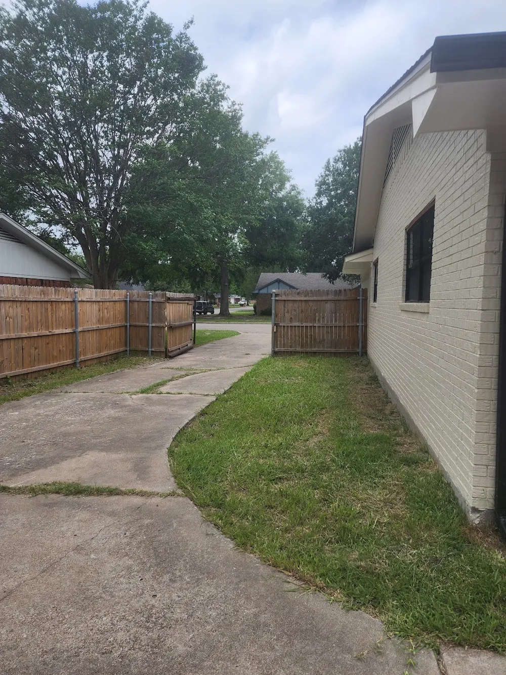 2908 Washington Street Commerce, TX 75428