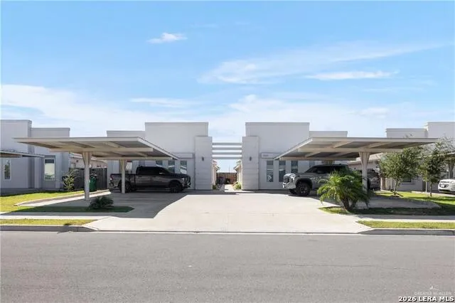 3900 Las Vistas Lane Weslaco, TX 78596