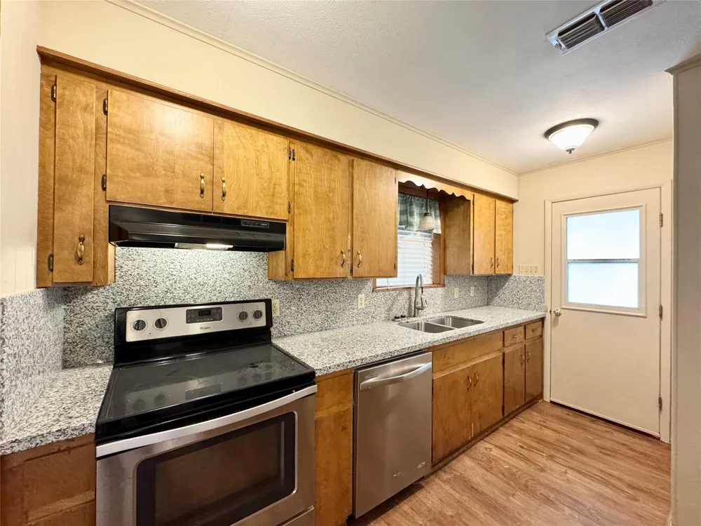 423 Edens Street Grapeland, TX 75844