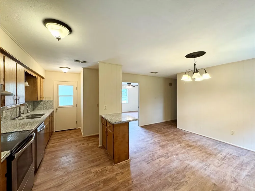 423 Edens Street Grapeland, TX 75844