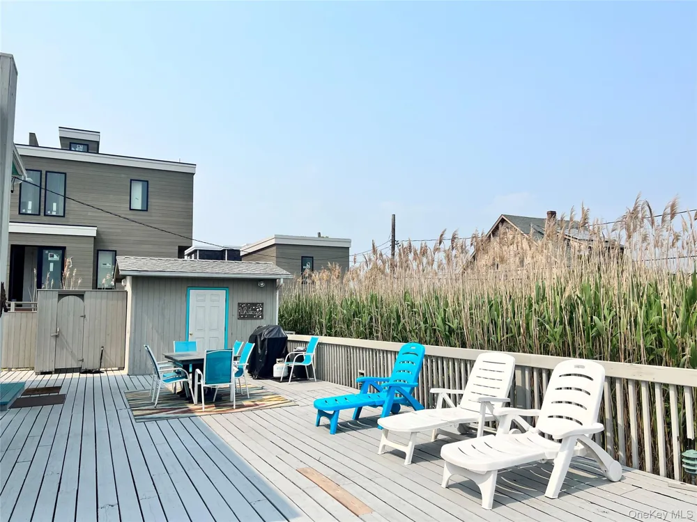 6 Atlantic Avenue Seaview, NY 11770