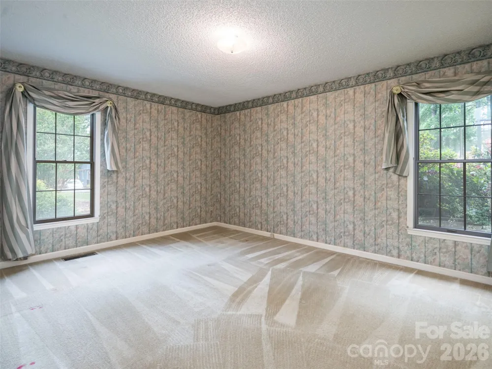 40 Applecross Road Weaverville, NC 28787
