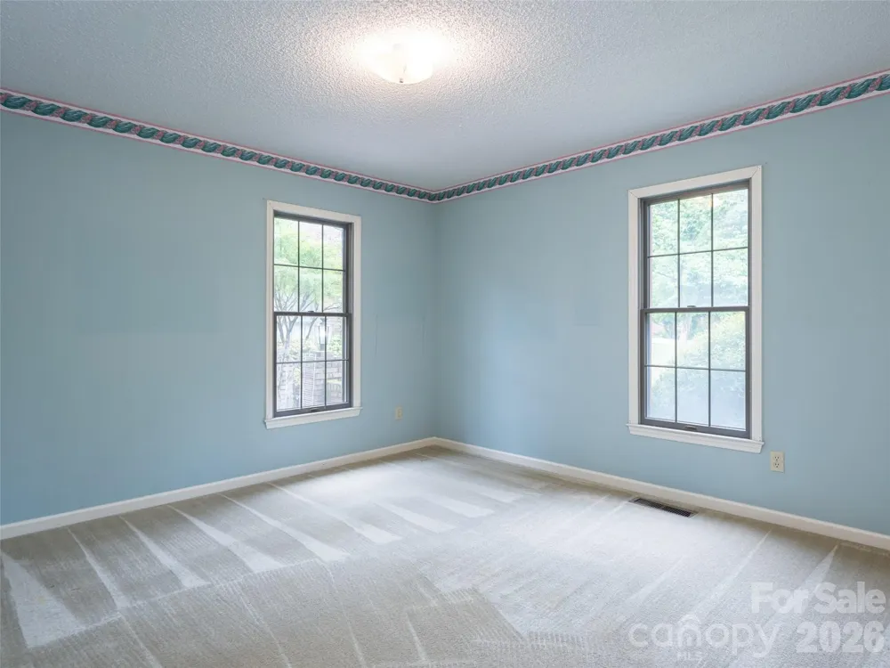40 Applecross Road Weaverville, NC 28787