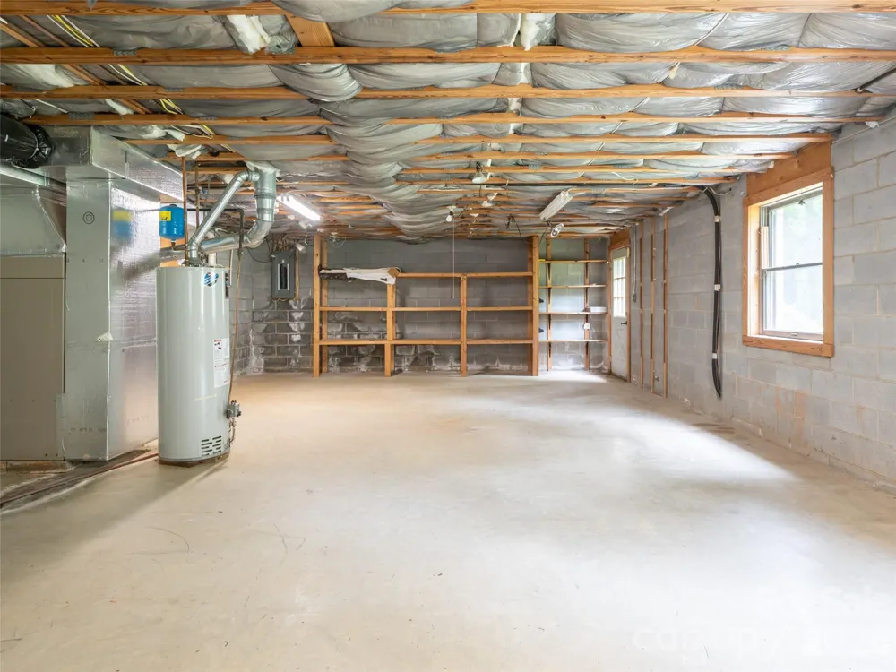40 Applecross Road Weaverville, NC 28787