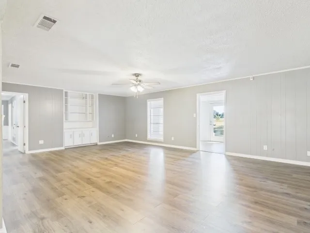 8677 State Highway 19 S Athens, TX 75751