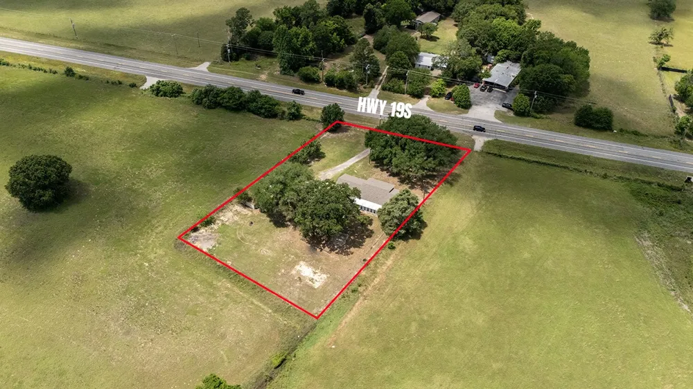 8677 State Highway 19 S Athens, TX 75751