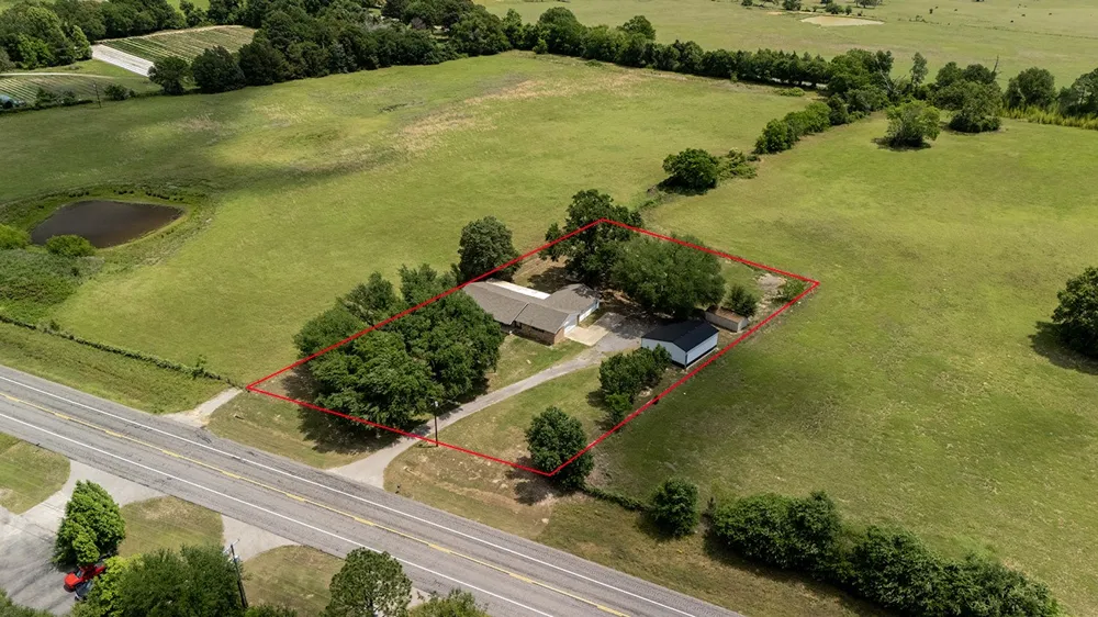 8677 State Highway 19 S Athens, TX 75751