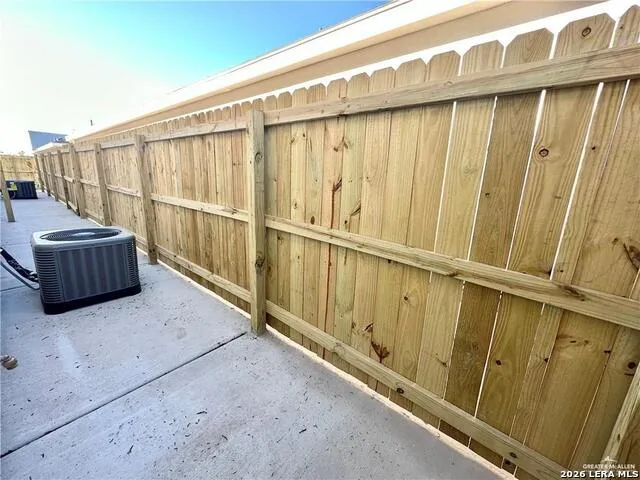 2705 Sage Dr Weslaco, TX 78596