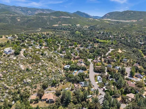 Rocky Pass RD