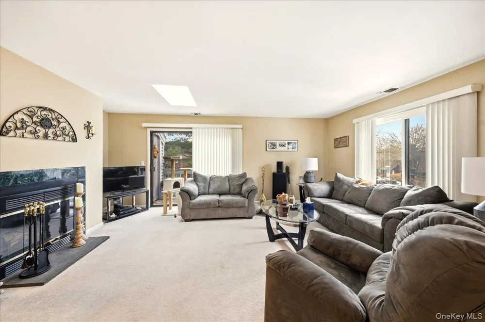 9 Country Place Mohegan Lake, NY 10547