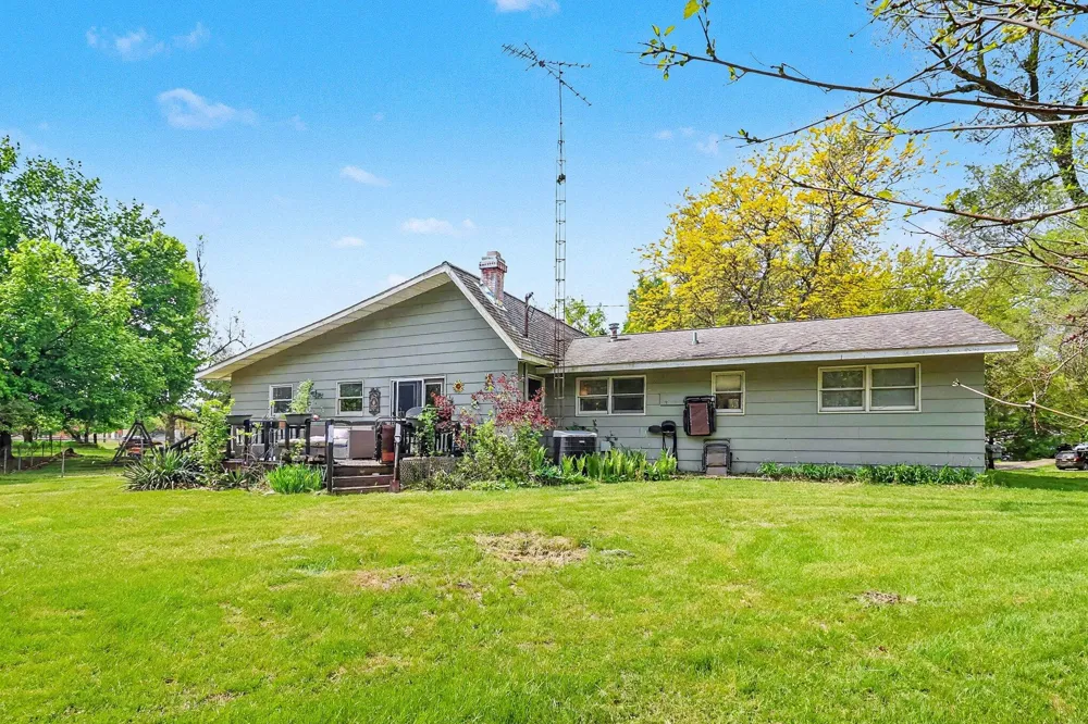 165 East Avenue Grass Lake, MI 49240