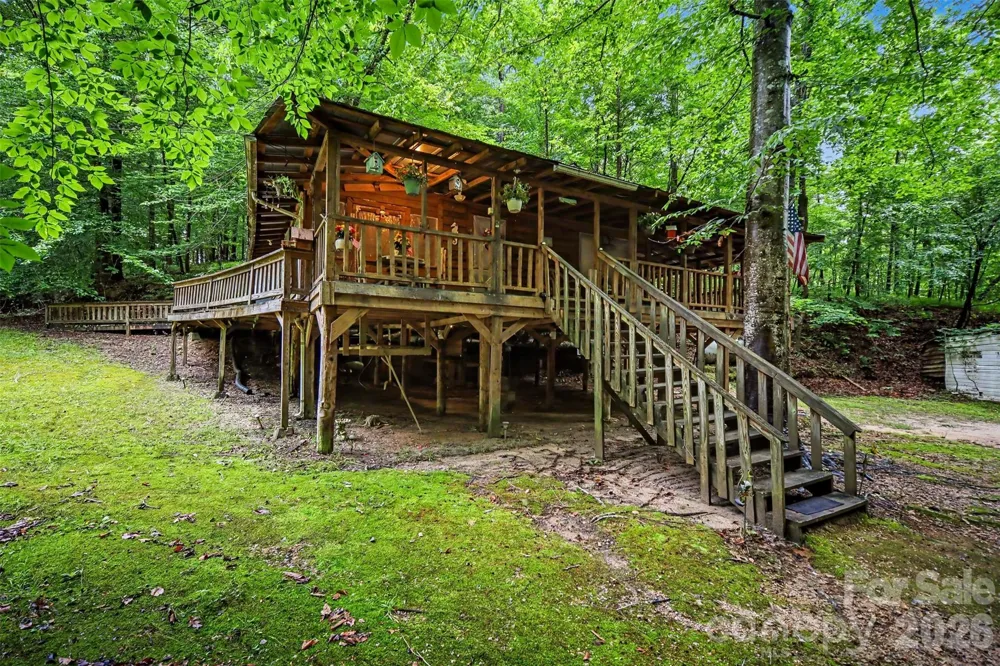 260 Cherrywood Lane Sharon, SC 29742