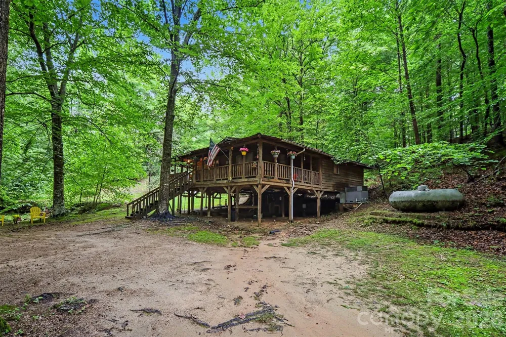260 Cherrywood Lane Sharon, SC 29742