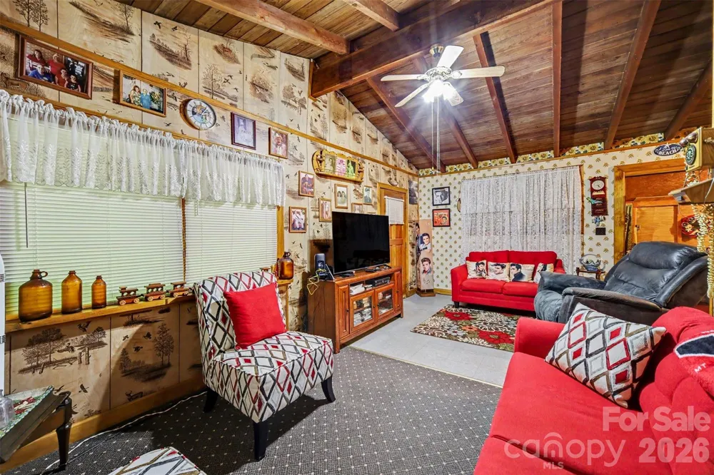 260 Cherrywood Lane Sharon, SC 29742