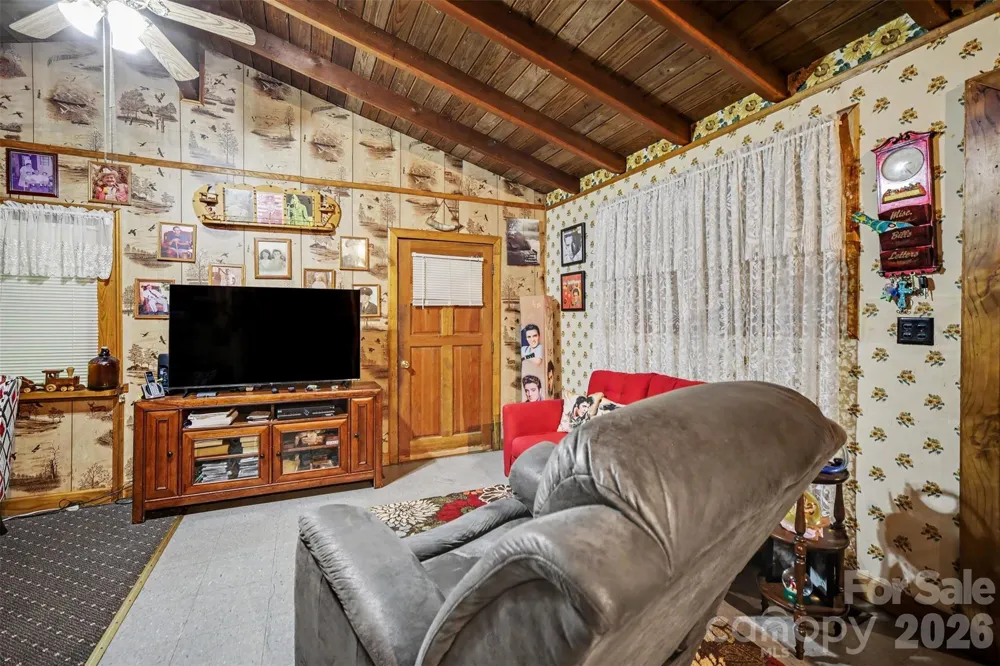 260 Cherrywood Lane Sharon, SC 29742