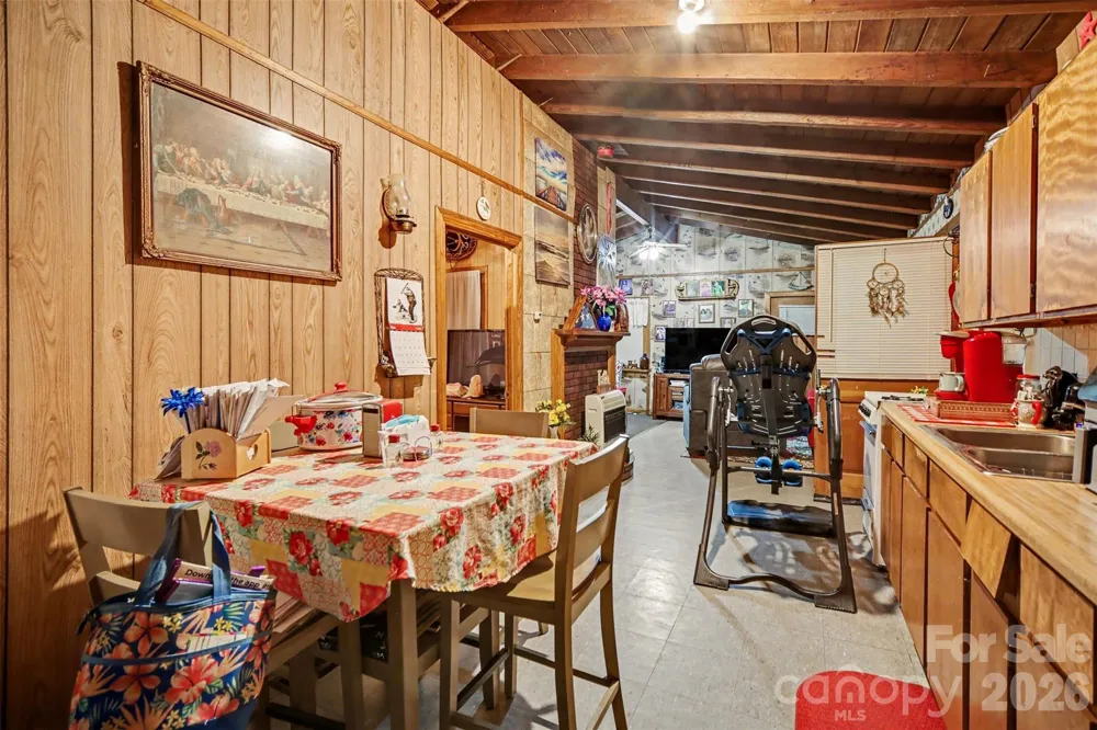 260 Cherrywood Lane Sharon, SC 29742