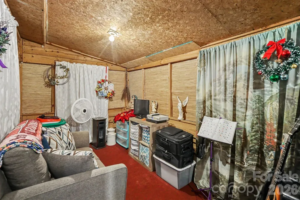 260 Cherrywood Lane Sharon, SC 29742