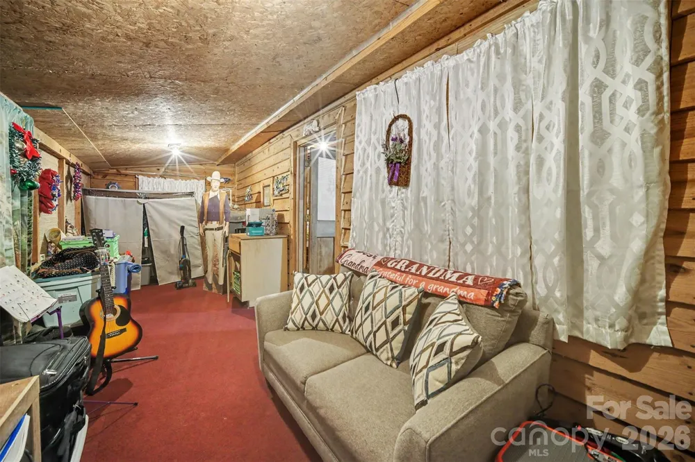 260 Cherrywood Lane Sharon, SC 29742