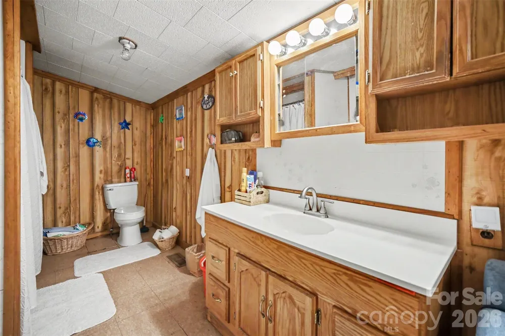260 Cherrywood Lane Sharon, SC 29742