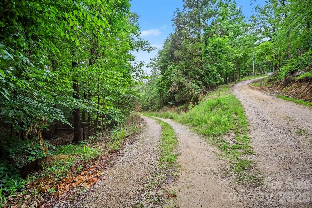 260 Cherrywood Lane Sharon, SC 29742