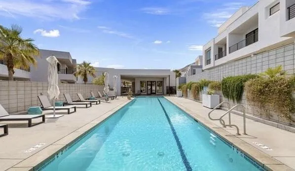 890 Cameron Center Drive Palm Springs, CA 92264