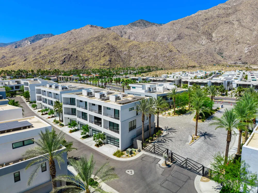 890 Cameron Center Drive Palm Springs, CA 92264