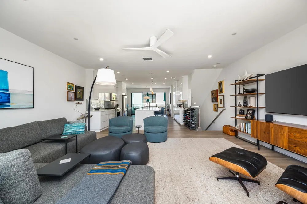 890 Cameron Center Drive Palm Springs, CA 92264