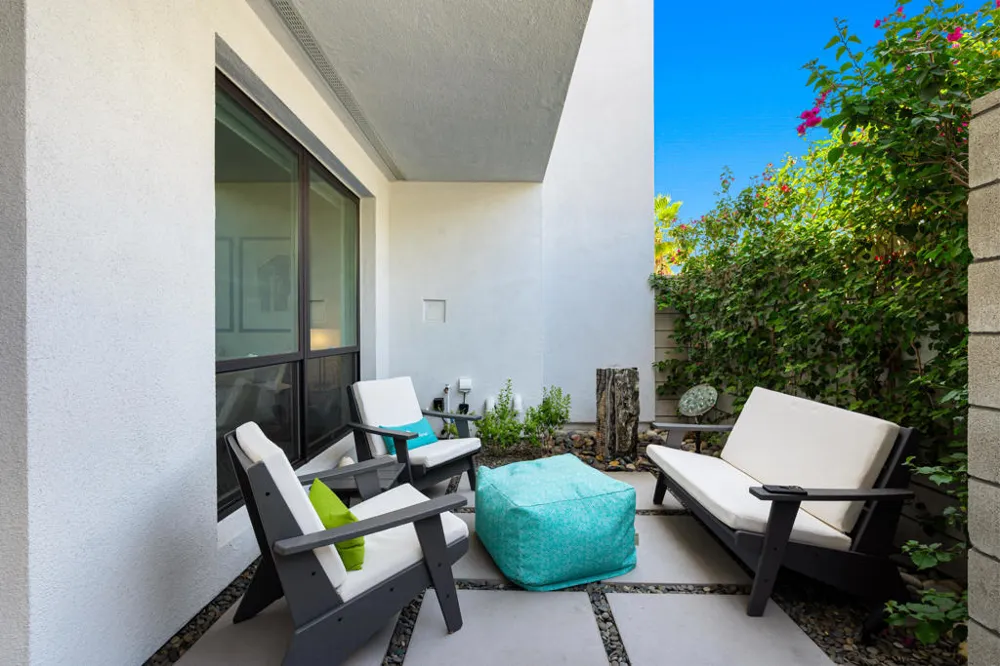 890 Cameron Center Drive Palm Springs, CA 92264