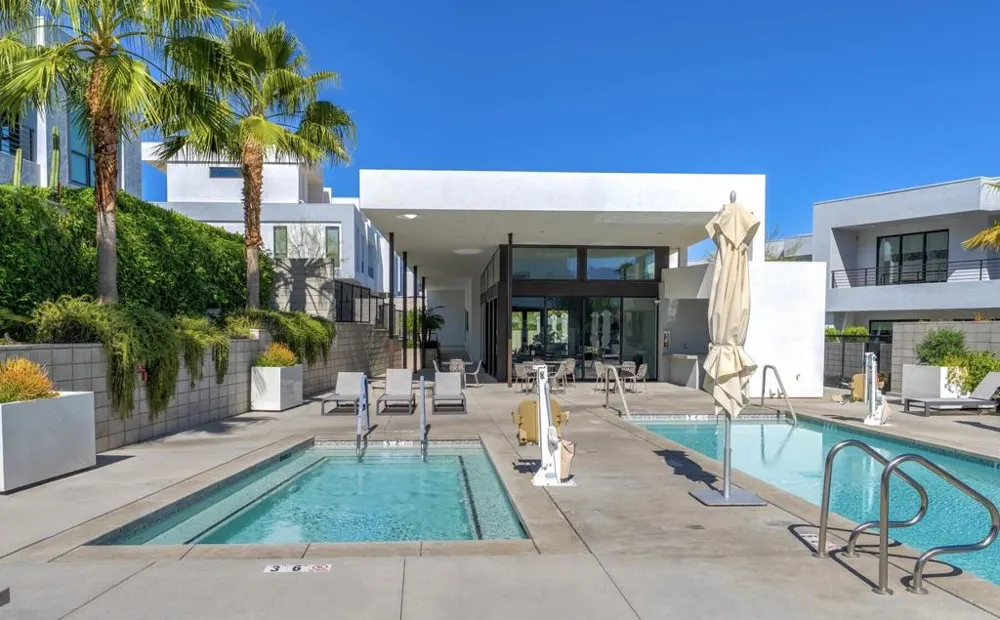 890 Cameron Center Drive Palm Springs, CA 92264