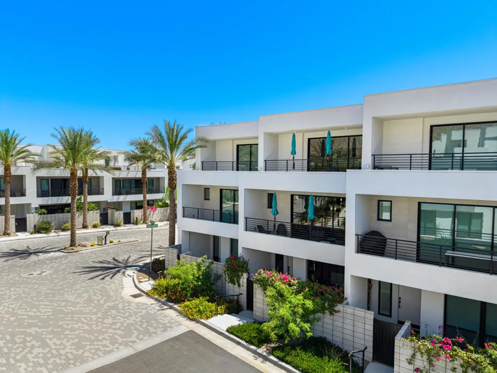 890 Cameron Center Drive Palm Springs, CA 92264