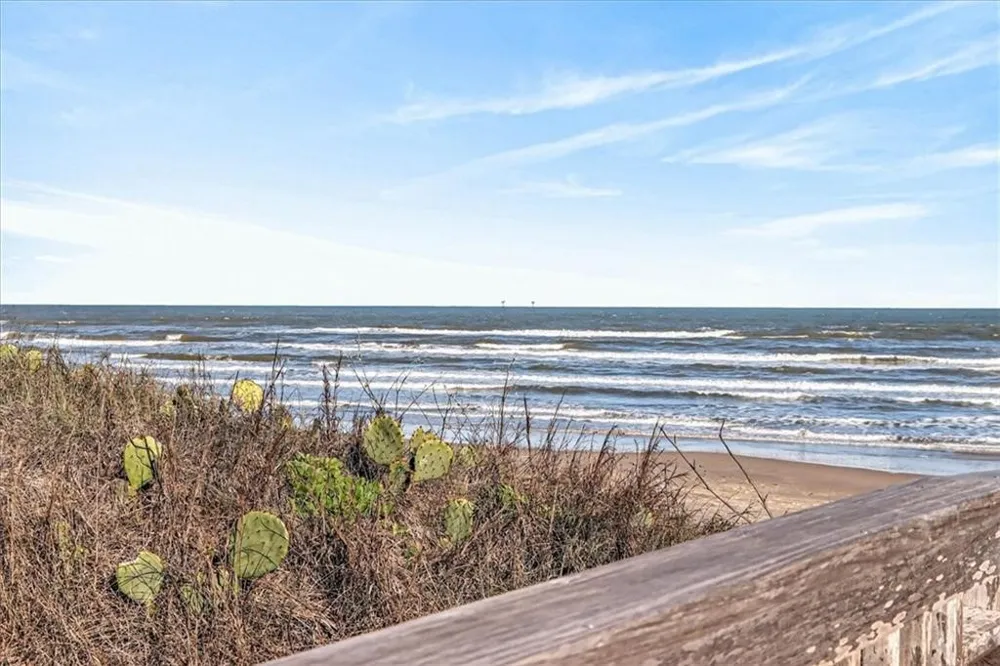 6745 Seacomber Drive #101 Port Aransas, TX 78373