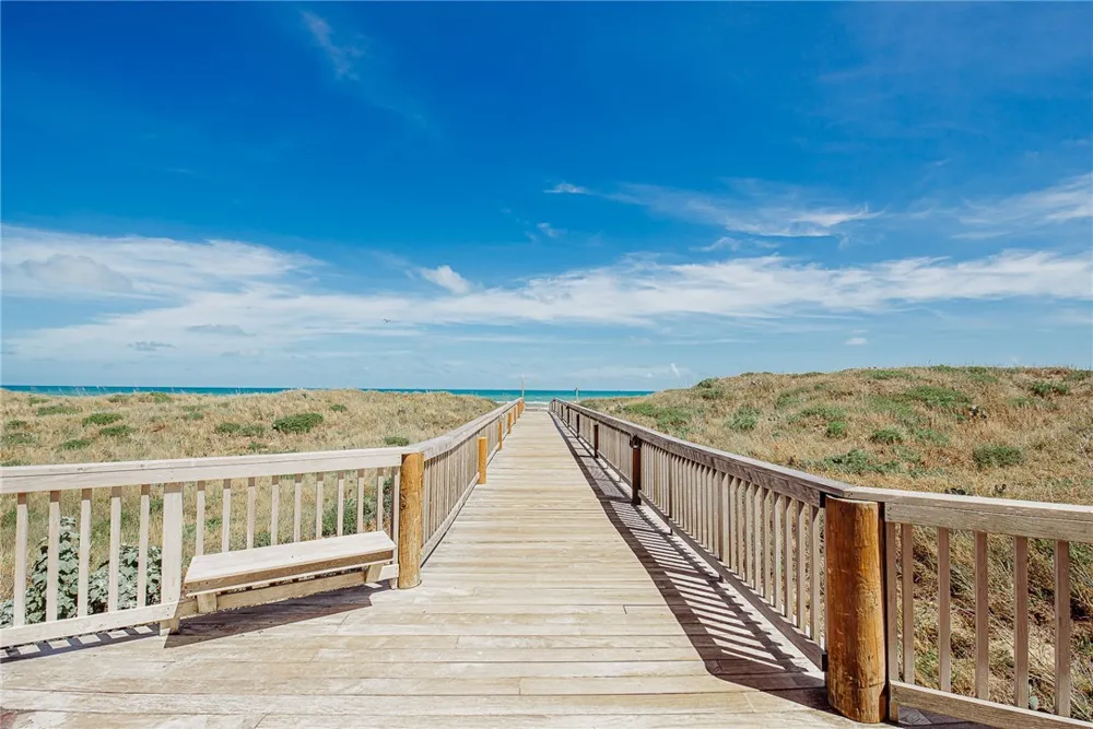 6745 Seacomber Drive #101 Port Aransas, TX 78373