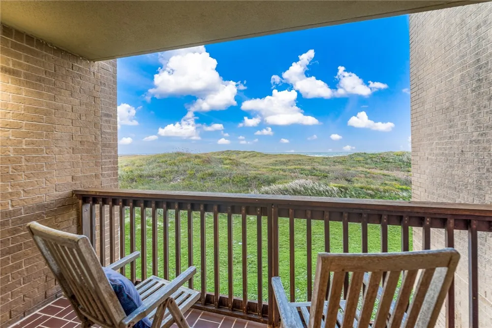 6745 Seacomber Drive #101 Port Aransas, TX 78373