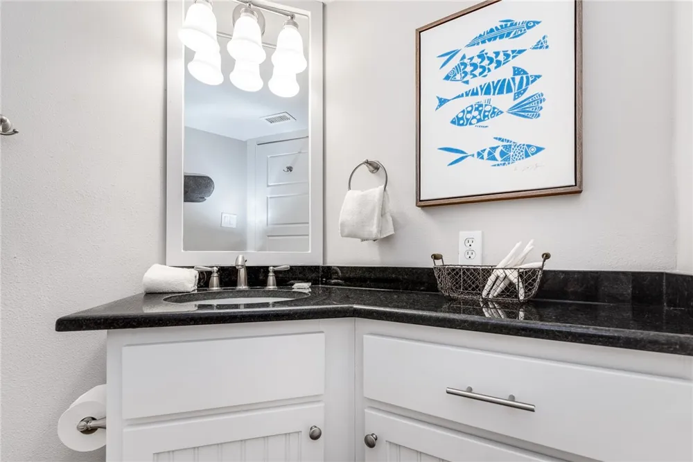 6745 Seacomber Drive #101 Port Aransas, TX 78373